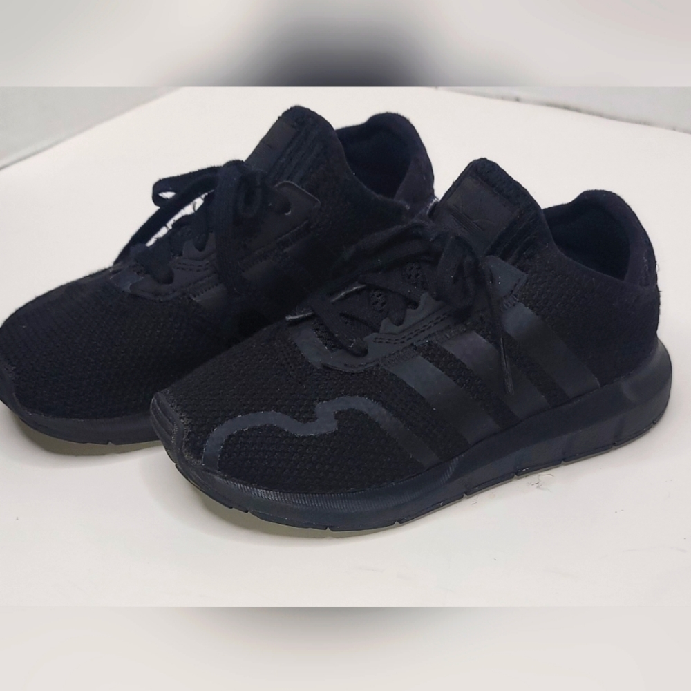 Adidas brand Swift Run X Kids Sneakers